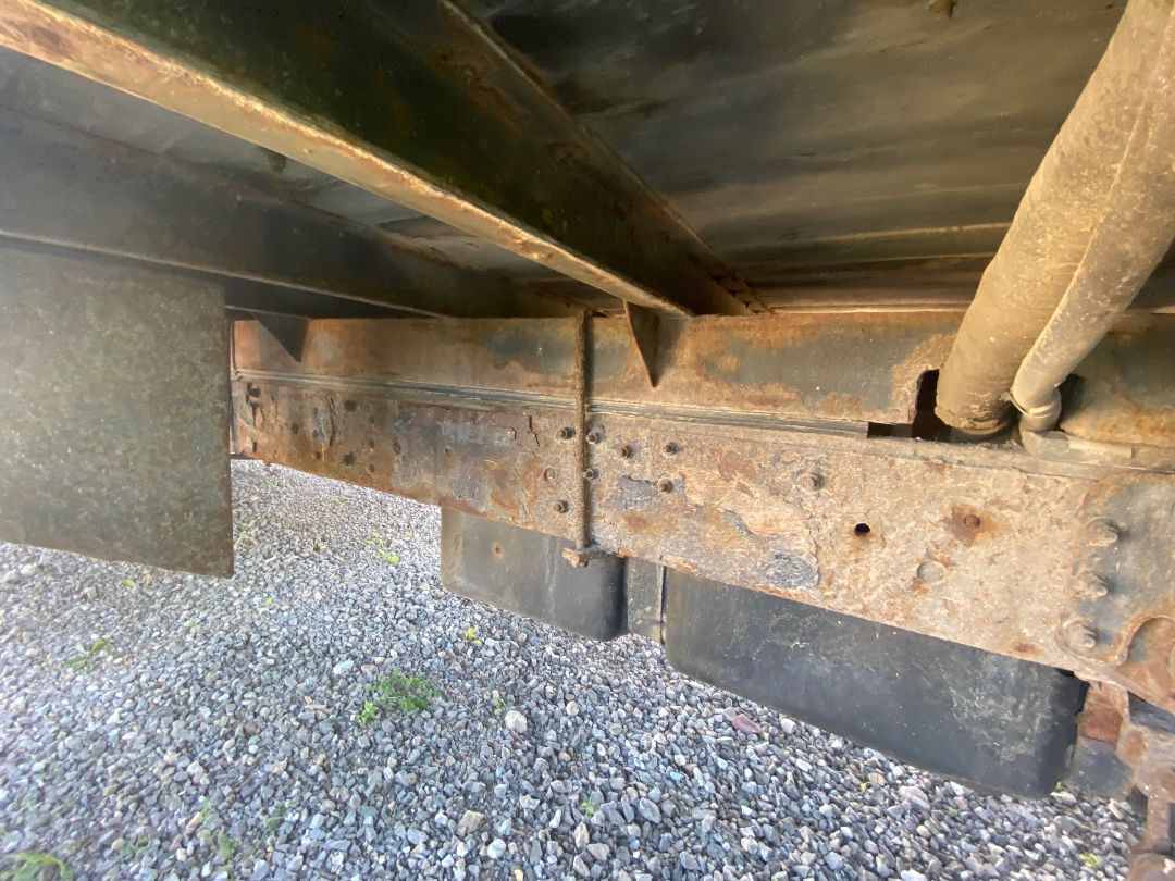 2003 CHEVROLET C5500 - Image 32